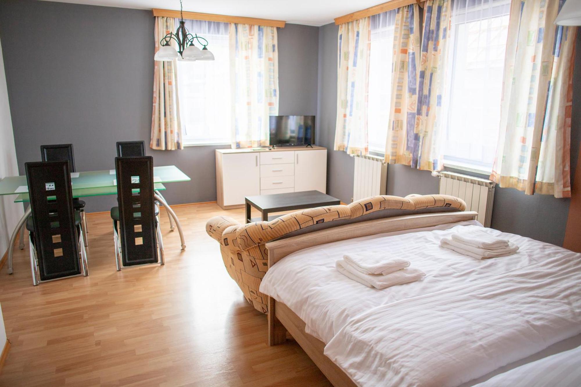 Amenity Apartmany Perná Eksteriør billede